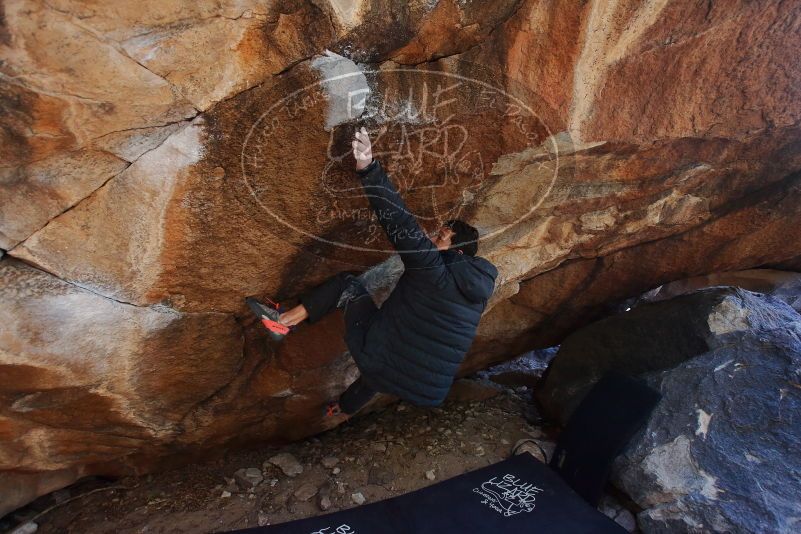 Bouldering in Hueco Tanks on 01/06/2020 with Blue Lizard Climbing and Yoga

Filename: SRM_20200106_1236210.jpg
Aperture: f/4.0
Shutter Speed: 1/250
Body: Canon EOS-1D Mark II
Lens: Canon EF 16-35mm f/2.8 L