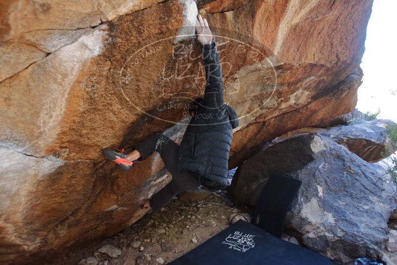 Bouldering in Hueco Tanks on 01/06/2020 with Blue Lizard Climbing and Yoga

Filename: SRM_20200106_1236280.jpg
Aperture: f/3.5
Shutter Speed: 1/250
Body: Canon EOS-1D Mark II
Lens: Canon EF 16-35mm f/2.8 L