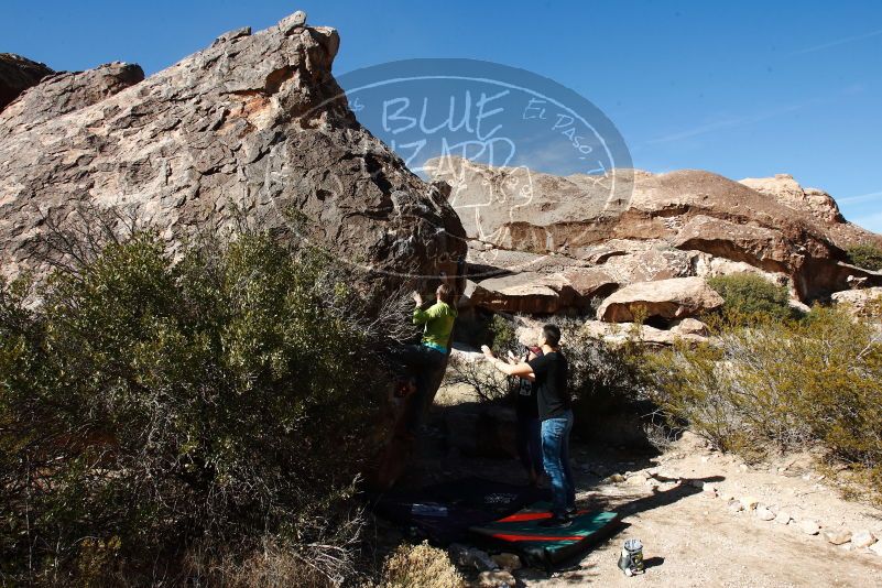 Bouldering in Hueco Tanks on 02/14/2020 with Blue Lizard Climbing and Yoga

Filename: SRM_20200214_1533200.jpg
Aperture: f/10.0
Shutter Speed: 1/250
Body: Canon EOS-1D Mark II
Lens: Canon EF 16-35mm f/2.8 L