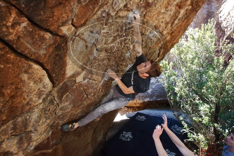 Bouldering in Hueco Tanks on 02/16/2020 with Blue Lizard Climbing and Yoga

Filename: SRM_20200216_1216090.jpg
Aperture: f/5.0
Shutter Speed: 1/320
Body: Canon EOS-1D Mark II
Lens: Canon EF 16-35mm f/2.8 L