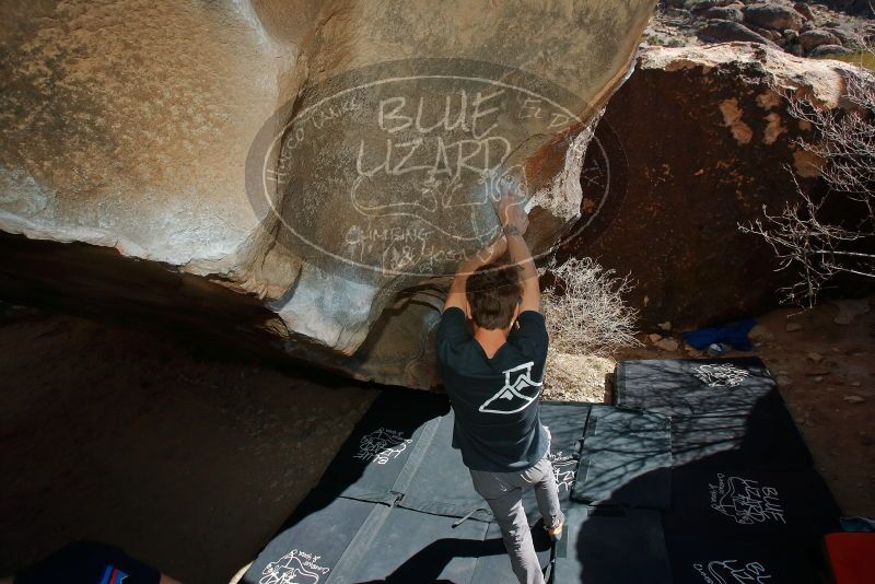 Bouldering in Hueco Tanks on 02/16/2020 with Blue Lizard Climbing and Yoga

Filename: SRM_20200216_1349070.jpg
Aperture: f/8.0
Shutter Speed: 1/250
Body: Canon EOS-1D Mark II
Lens: Canon EF 16-35mm f/2.8 L