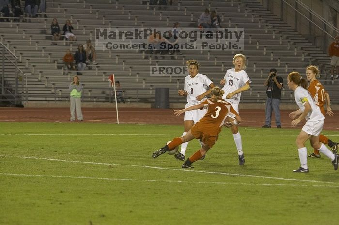 Carrie Schmit, #3.  The lady longhorns beat Texas A&M 1-0 in soccer Friday night.

Filename: SRM_20061027_2044544.jpg
Aperture: f/4.0
Shutter Speed: 1/800
Body: Canon EOS 20D
Lens: Canon EF 80-200mm f/2.8 L