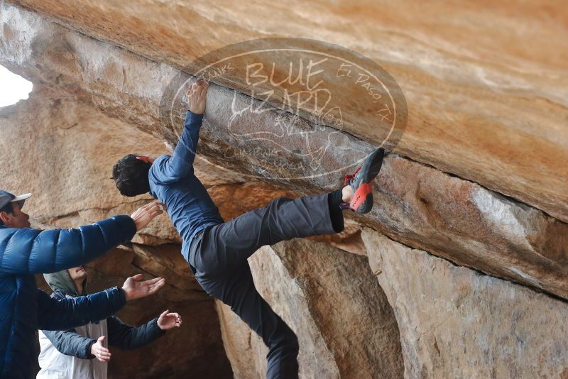 Bouldering in Hueco Tanks on 02/21/2020 with Blue Lizard Climbing and Yoga

Filename: SRM_20200221_1242250.jpg
Aperture: f/4.0
Shutter Speed: 1/320
Body: Canon EOS-1D Mark II
Lens: Canon EF 50mm f/1.8 II