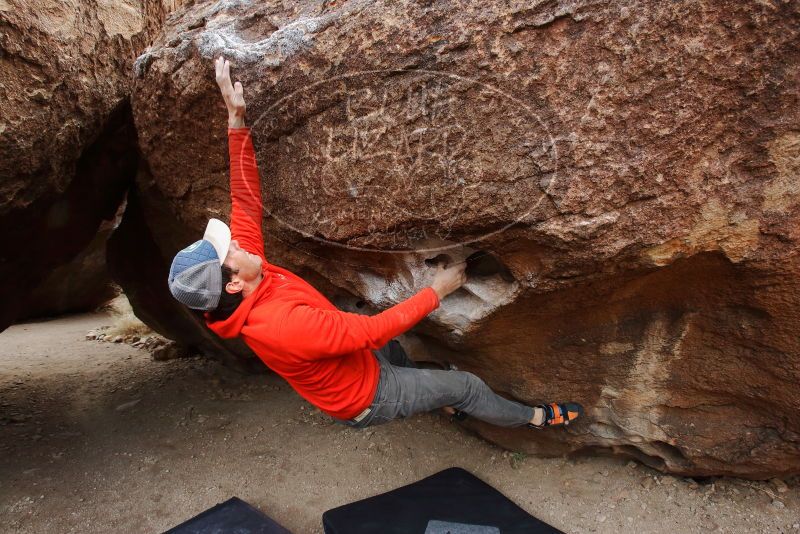 Bouldering in Hueco Tanks on 02/21/2020 with Blue Lizard Climbing and Yoga

Filename: SRM_20200221_1657151.jpg
Aperture: f/6.3
Shutter Speed: 1/250
Body: Canon EOS-1D Mark II
Lens: Canon EF 16-35mm f/2.8 L