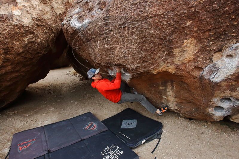 Bouldering in Hueco Tanks on 02/21/2020 with Blue Lizard Climbing and Yoga

Filename: SRM_20200221_1658100.jpg
Aperture: f/6.3
Shutter Speed: 1/250
Body: Canon EOS-1D Mark II
Lens: Canon EF 16-35mm f/2.8 L