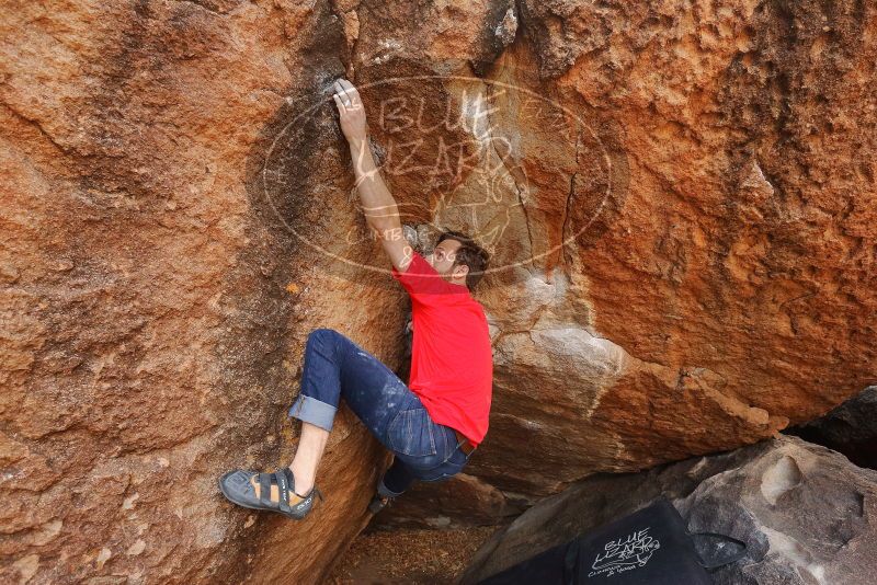 Bouldering in Hueco Tanks on 02/28/2020 with Blue Lizard Climbing and Yoga

Filename: SRM_20200228_1241570.jpg
Aperture: f/7.1
Shutter Speed: 1/250
Body: Canon EOS-1D Mark II
Lens: Canon EF 16-35mm f/2.8 L