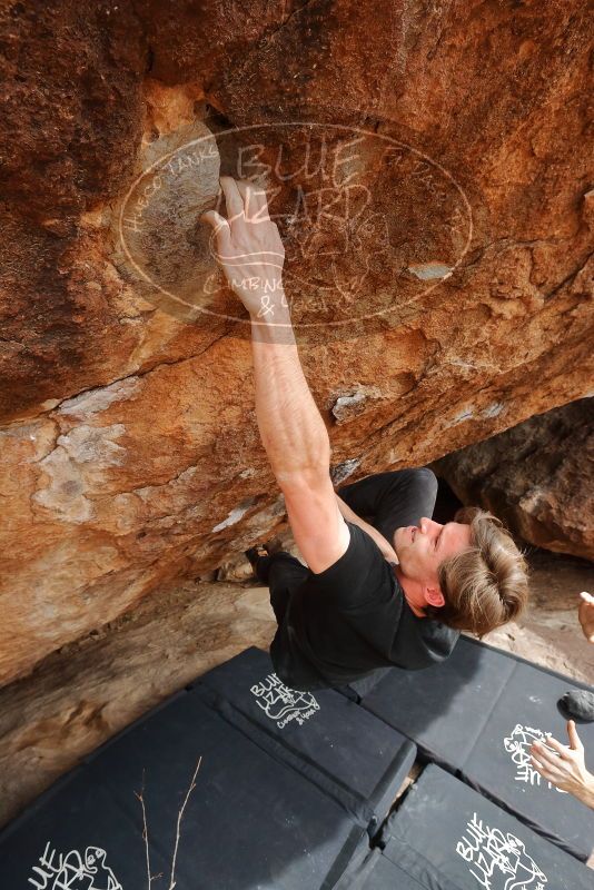 Bouldering in Hueco Tanks on 02/28/2020 with Blue Lizard Climbing and Yoga

Filename: SRM_20200228_1526590.jpg
Aperture: f/7.1
Shutter Speed: 1/250
Body: Canon EOS-1D Mark II
Lens: Canon EF 16-35mm f/2.8 L