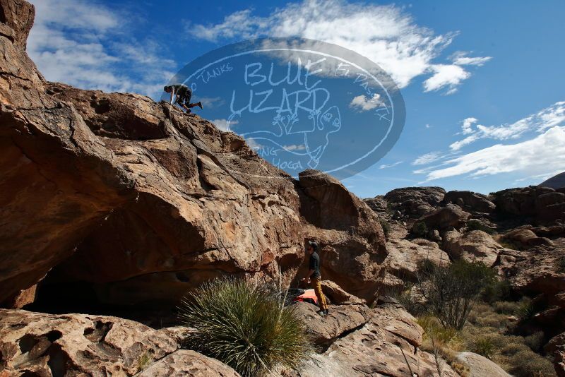 Bouldering in Hueco Tanks on 03/07/2020 with Blue Lizard Climbing and Yoga

Filename: SRM_20200307_1111590.jpg
Aperture: f/8.0
Shutter Speed: 1/640
Body: Canon EOS-1D Mark II
Lens: Canon EF 16-35mm f/2.8 L