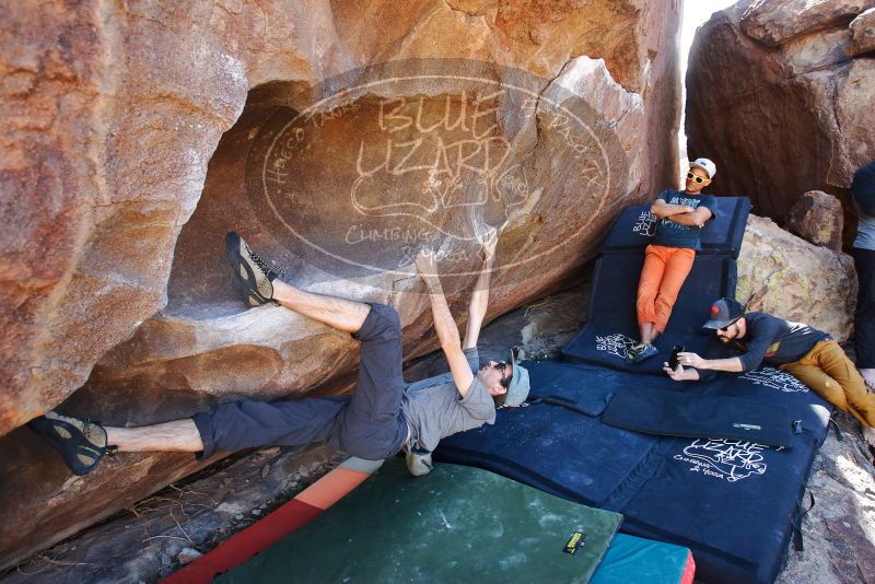 Bouldering in Hueco Tanks on 03/07/2020 with Blue Lizard Climbing and Yoga

Filename: SRM_20200307_1531470.jpg
Aperture: f/4.0
Shutter Speed: 1/400
Body: Canon EOS-1D Mark II
Lens: Canon EF 16-35mm f/2.8 L