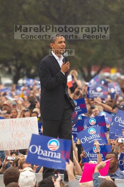 Obama speaking to a crowd of over 20,000 supporters at The Barack Obama "Kick-Ass" Rally--the Obama for president, 2008, rally, held in Austin, Friday, February 23, 2007.

Filename: SRM_20070223_1515000.jpg
Aperture: f/4.0
Shutter Speed: 1/250
Body: Canon EOS 20D
Lens: Canon EF 80-200mm f/2.8 L