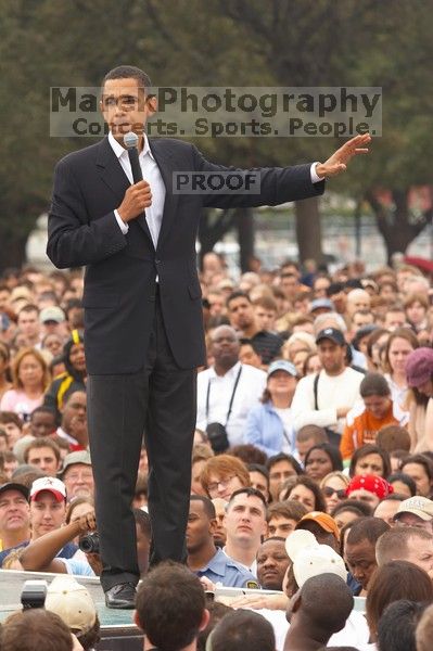 Obama speaking to a crowd of over 20,000 supporters at The Barack Obama "Kick-Ass" Rally--the Obama for president, 2008, rally, held in Austin, Friday, February 23, 2007.

Filename: SRM_20070223_1553487.jpg
Aperture: f/5.6
Shutter Speed: 1/250
Body: Canon EOS 20D
Lens: Canon EF 80-200mm f/2.8 L