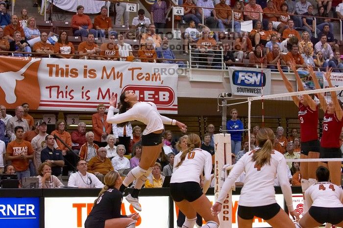 UT freshman Juliann Faucette (#1, OH) floats, waiting to spike the ball towards Nebraska senior Sarah Pavan (#9, RS) and Nebraska sophomore Kori Cooper (#15, MB) as UT senior Alyson Jennings (#16, L), UT sophomore Ashley Engle (#10, S/RS), UT senior Michel

Filename: SRM_20071024_2012427.jpg
Aperture: f/4.0
Shutter Speed: 1/400
Body: Canon EOS-1D Mark II
Lens: Canon EF 80-200mm f/2.8 L