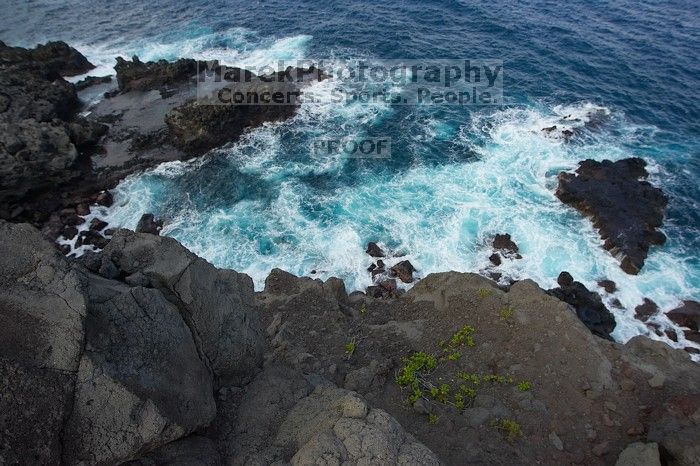 Hike to the Nakalele blowholes along the surf-beaten lava formations.

Filename: SRM_20071219_1326031.jpg
Aperture: f/10.0
Shutter Speed: 1/800
Body: Canon EOS-1D Mark II
Lens: Sigma 15-30mm f/3.5-4.5 EX Aspherical DG DF