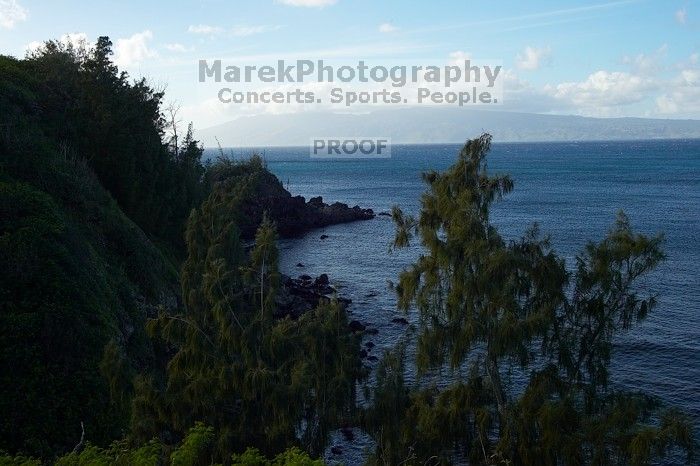 Makuleia Bay in Maui, Hawai'i, 2007.

Filename: SRM_20071217_1548466.jpg
Aperture: f/16.0
Shutter Speed: 1/160
Body: Canon EOS-1D Mark II
Lens: Sigma 15-30mm f/3.5-4.5 EX Aspherical DG DF