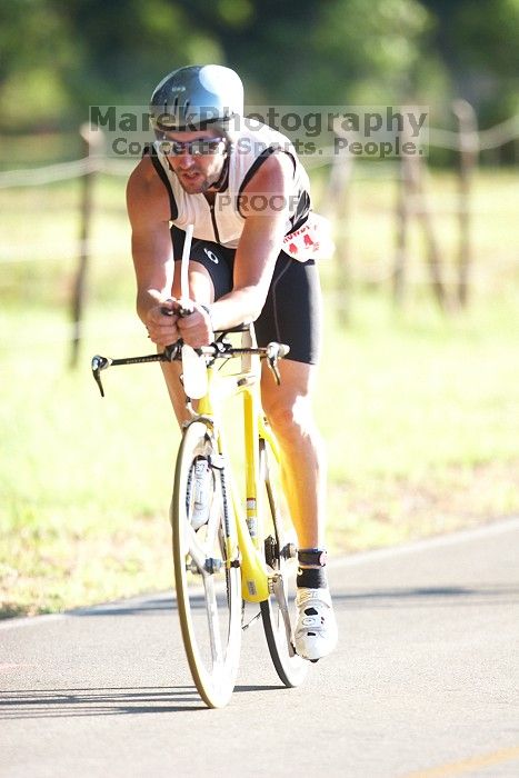 The Howdy Du duathlon in Berry Springs Park, Georgetown, Sunday July 6, 2008.

Filename: SRM_20080706_0802006.jpg
Aperture: f/2.8
Shutter Speed: 1/800
Body: Canon EOS 20D
Lens: Canon EF 300mm f/2.8 L IS