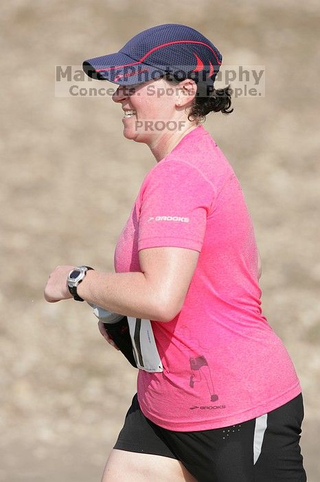 Meredith Cohen running the Army Dillo half-marathon and 32K race.

Filename: SRM_20080921_1001083.jpg
Aperture: f/4.0
Shutter Speed: 1/2000
Body: Canon EOS-1D Mark II
Lens: Canon EF 300mm f/2.8 L IS