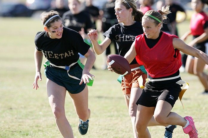 The Cheetahs (chemical engineering team) lost in the Fall 2008 UT flag football intramural championship game on November 9, 2008.

Filename: SRM_20081109_15174427.jpg
Aperture: f/4.0
Shutter Speed: 1/1600
Body: Canon EOS-1D Mark II
Lens: Canon EF 300mm f/2.8 L IS