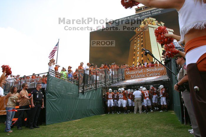 The University of Texas football team defeated the Arkansas Razorbacks with a score of 52-10 in Austin, TX on Saturday, September 27, 2008.

Filename: SRM_20080927_14304859.jpg
Aperture: f/8.0
Shutter Speed: 1/400
Body: Canon EOS DIGITAL REBEL
Lens: Canon EF 16-35mm f/2.8 L