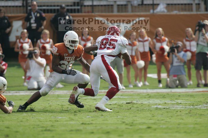 The University of Texas football team defeated the Arkansas Razorbacks with a score of 52-10 in Austin, TX on Saturday, September 27, 2008.

Filename: SRM_20080927_15465874.jpg
Aperture: f/5.6
Shutter Speed: 1/1250
Body: Canon EOS-1D Mark II
Lens: Canon EF 300mm f/2.8 L IS