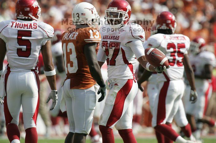 The University of Texas football team defeated the Arkansas Razorbacks with a score of 52-10 in Austin, TX on Saturday, September 27, 2008.

Filename: SRM_20080927_15551823.jpg
Aperture: f/5.6
Shutter Speed: 1/1250
Body: Canon EOS-1D Mark II
Lens: Canon EF 300mm f/2.8 L IS