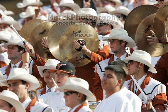 The University of Texas football team defeated the Arkansas Razorbacks with a score of 52-10 in Austin, TX on Saturday, September 27, 2008.

Filename: SRM_20080927_16525648.jpg
Aperture: f/5.6
Shutter Speed: 1/1000
Body: Canon EOS-1D Mark II
Lens: Canon EF 300mm f/2.8 L IS