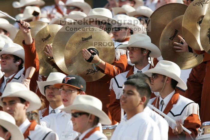 The University of Texas football team defeated the Arkansas Razorbacks with a score of 52-10 in Austin, TX on Saturday, September 27, 2008.

Filename: SRM_20080927_16525649.jpg
Aperture: f/5.6
Shutter Speed: 1/1250
Body: Canon EOS-1D Mark II
Lens: Canon EF 300mm f/2.8 L IS