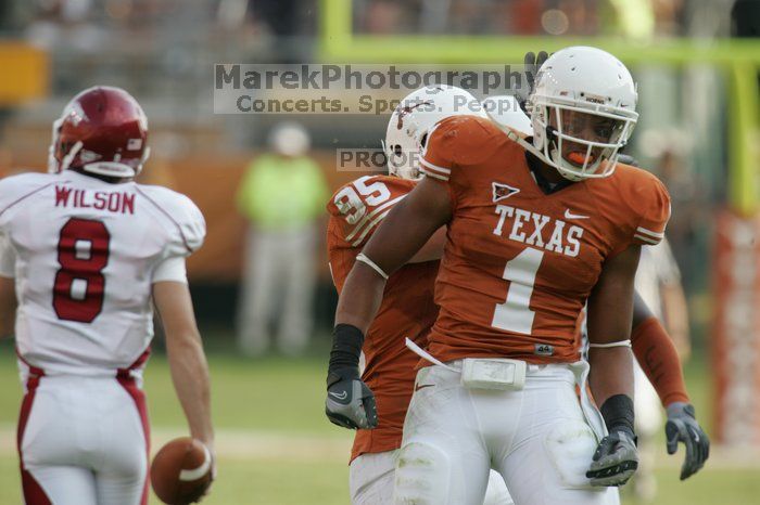 The University of Texas football team defeated the Arkansas Razorbacks with a score of 52-10 in Austin, TX on Saturday, September 27, 2008.

Filename: SRM_20080927_17034808.jpg
Aperture: f/5.6
Shutter Speed: 1/800
Body: Canon EOS-1D Mark II
Lens: Canon EF 300mm f/2.8 L IS