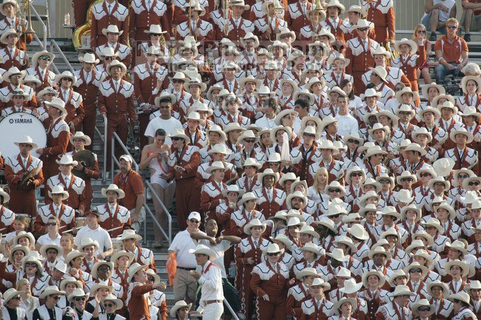 The University of Texas football team defeated the Arkansas Razorbacks with a score of 52-10 in Austin, TX on Saturday, September 27, 2008.

Filename: SRM_20080927_17423422.jpg
Aperture: f/5.6
Shutter Speed: 1/1000
Body: Canon EOS-1D Mark II
Lens: Canon EF 300mm f/2.8 L IS