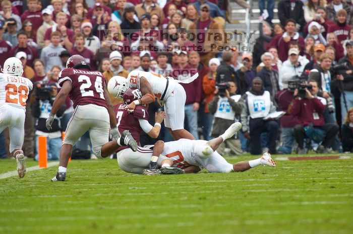 The University of Texas, Austin played Texas A&M in football at Kyle Field, College Station, on November 23, 2007.  UT lost to the Aggies, 30 to 38.

Filename: SRM_20071123_1620469.jpg
Aperture: f/5.6
Shutter Speed: 1/500
Body: Canon EOS-1D Mark II
Lens: Canon EF 300mm f/2.8 L IS