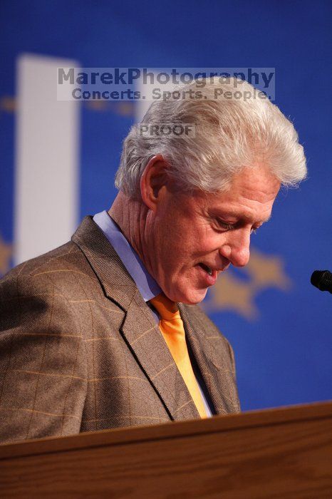 Former President Bill Clinton speaking at the CGIU meeting.  Day one of the 2nd Annual Clinton Global Initiative University (CGIU) meeting was held at The University of Texas at Austin, Friday, February 13, 2009.

Filename: SRM_20090213_16141704.jpg
Aperture: f/2.8
Shutter Speed: 1/200
Body: Canon EOS 20D
Lens: Canon EF 300mm f/2.8 L IS