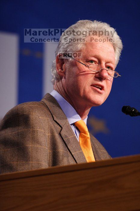 Former President Bill Clinton speaking at the CGIU meeting.  Day one of the 2nd Annual Clinton Global Initiative University (CGIU) meeting was held at The University of Texas at Austin, Friday, February 13, 2009.

Filename: SRM_20090213_16155424.jpg
Aperture: f/2.8
Shutter Speed: 1/200
Body: Canon EOS 20D
Lens: Canon EF 300mm f/2.8 L IS