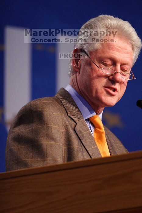 Former President Bill Clinton speaking at the CGIU meeting.  Day one of the 2nd Annual Clinton Global Initiative University (CGIU) meeting was held at The University of Texas at Austin, Friday, February 13, 2009.

Filename: SRM_20090213_16155627.jpg
Aperture: f/2.8
Shutter Speed: 1/200
Body: Canon EOS 20D
Lens: Canon EF 300mm f/2.8 L IS