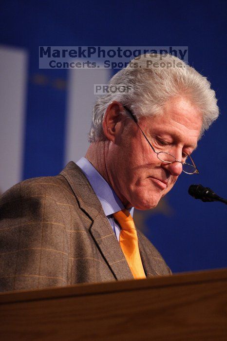 Former President Bill Clinton speaking at the CGIU meeting.  Day one of the 2nd Annual Clinton Global Initiative University (CGIU) meeting was held at The University of Texas at Austin, Friday, February 13, 2009.

Filename: SRM_20090213_16184544.jpg
Aperture: f/2.8
Shutter Speed: 1/250
Body: Canon EOS 20D
Lens: Canon EF 300mm f/2.8 L IS