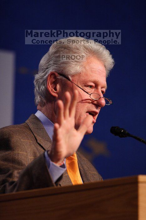 Former President Bill Clinton speaking at the CGIU meeting.  Day one of the 2nd Annual Clinton Global Initiative University (CGIU) meeting was held at The University of Texas at Austin, Friday, February 13, 2009.

Filename: SRM_20090213_16221164.jpg
Aperture: f/2.8
Shutter Speed: 1/320
Body: Canon EOS 20D
Lens: Canon EF 300mm f/2.8 L IS