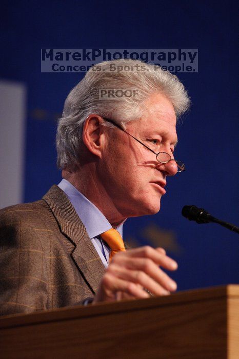 Former President Bill Clinton speaking at the CGIU meeting.  Day one of the 2nd Annual Clinton Global Initiative University (CGIU) meeting was held at The University of Texas at Austin, Friday, February 13, 2009.

Filename: SRM_20090213_16221165.jpg
Aperture: f/2.8
Shutter Speed: 1/320
Body: Canon EOS 20D
Lens: Canon EF 300mm f/2.8 L IS