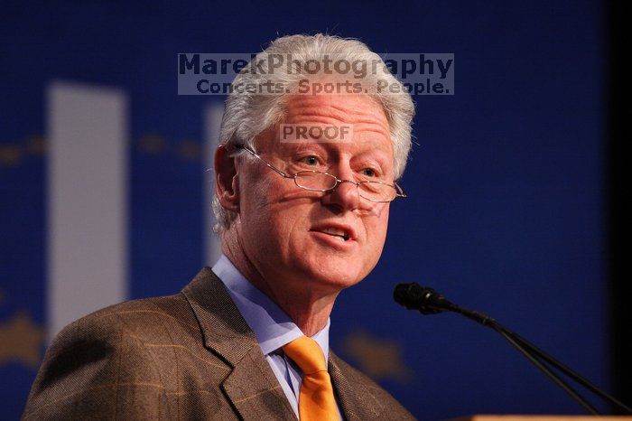 Former President Bill Clinton speaking at the CGIU meeting.  Day one of the 2nd Annual Clinton Global Initiative University (CGIU) meeting was held at The University of Texas at Austin, Friday, February 13, 2009.

Filename: SRM_20090213_16243781.jpg
Aperture: f/2.8
Shutter Speed: 1/320
Body: Canon EOS 20D
Lens: Canon EF 300mm f/2.8 L IS