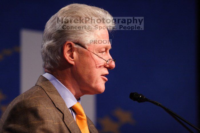 Former President Bill Clinton speaking at the CGIU meeting.  Day one of the 2nd Annual Clinton Global Initiative University (CGIU) meeting was held at The University of Texas at Austin, Friday, February 13, 2009.

Filename: SRM_20090213_16244785.jpg
Aperture: f/2.8
Shutter Speed: 1/250
Body: Canon EOS 20D
Lens: Canon EF 300mm f/2.8 L IS