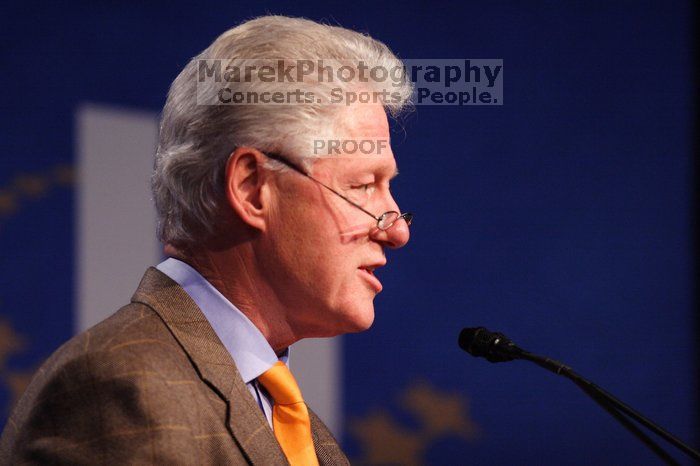 Former President Bill Clinton speaking at the CGIU meeting.  Day one of the 2nd Annual Clinton Global Initiative University (CGIU) meeting was held at The University of Texas at Austin, Friday, February 13, 2009.

Filename: SRM_20090213_16244887.jpg
Aperture: f/2.8
Shutter Speed: 1/250
Body: Canon EOS 20D
Lens: Canon EF 300mm f/2.8 L IS