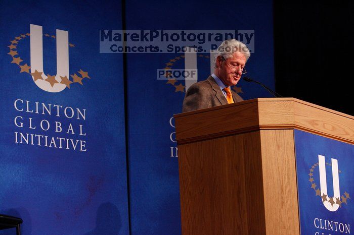 Former President Bill Clinton speaking at the CGIU meeting.  Day one of the 2nd Annual Clinton Global Initiative University (CGIU) meeting was held at The University of Texas at Austin, Friday, February 13, 2009.

Filename: SRM_20090213_16254992.jpg
Aperture: f/4.0
Shutter Speed: 1/160
Body: Canon EOS-1D Mark II
Lens: Canon EF 80-200mm f/2.8 L