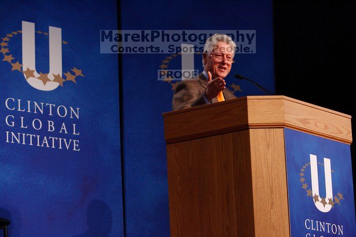 Former President Bill Clinton speaking at the CGIU meeting.  Day one of the 2nd Annual Clinton Global Initiative University (CGIU) meeting was held at The University of Texas at Austin, Friday, February 13, 2009.

Filename: SRM_20090213_16271620.jpg
Aperture: f/4.0
Shutter Speed: 1/160
Body: Canon EOS-1D Mark II
Lens: Canon EF 80-200mm f/2.8 L