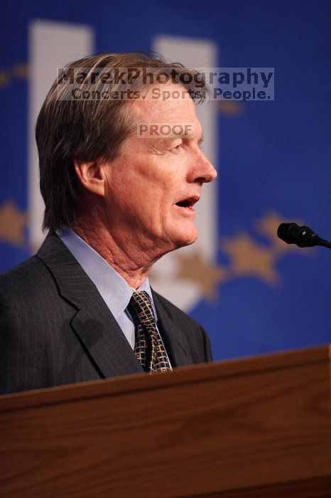 UT President William Powers Jr. speaks at the opening plenary session of the CGIU meeting.  Day one of the 2nd Annual Clinton Global Initiative University (CGIU) meeting was held at The University of Texas at Austin, Friday, February 13, 2009.

Filename: SRM_20090213_16300716.jpg
Aperture: f/2.8
Shutter Speed: 1/320
Body: Canon EOS 20D
Lens: Canon EF 300mm f/2.8 L IS