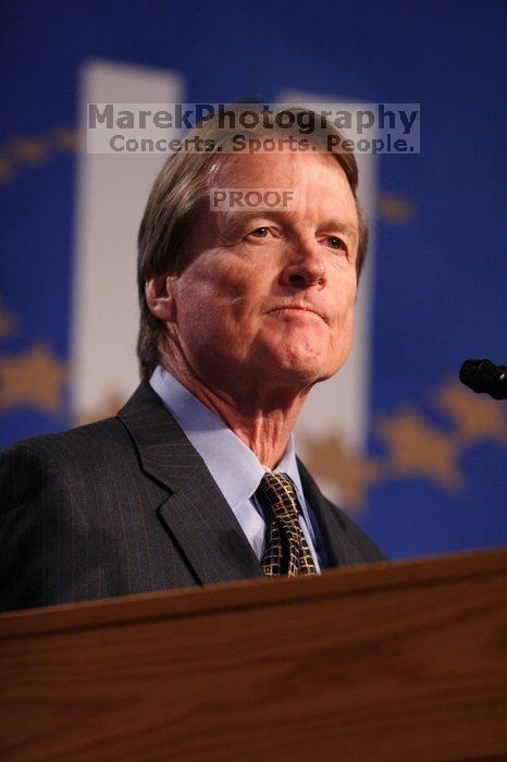 UT President William Powers Jr. speaks at the opening plenary session of the CGIU meeting.  Day one of the 2nd Annual Clinton Global Initiative University (CGIU) meeting was held at The University of Texas at Austin, Friday, February 13, 2009.

Filename: SRM_20090213_16302221.jpg
Aperture: f/2.8
Shutter Speed: 1/320
Body: Canon EOS 20D
Lens: Canon EF 300mm f/2.8 L IS