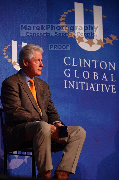 Former President Bill Clinton listens to UT President William Powers Jr. speak at the opening plenary session of the CGIU meeting.  Day one of the 2nd Annual Clinton Global Initiative University (CGIU) meeting was held at The University of Texas at Austin, Friday, February 13, 2009.

Filename: SRM_20090213_16331382.jpg
Aperture: f/4.0
Shutter Speed: 1/200
Body: Canon EOS-1D Mark II
Lens: Canon EF 80-200mm f/2.8 L