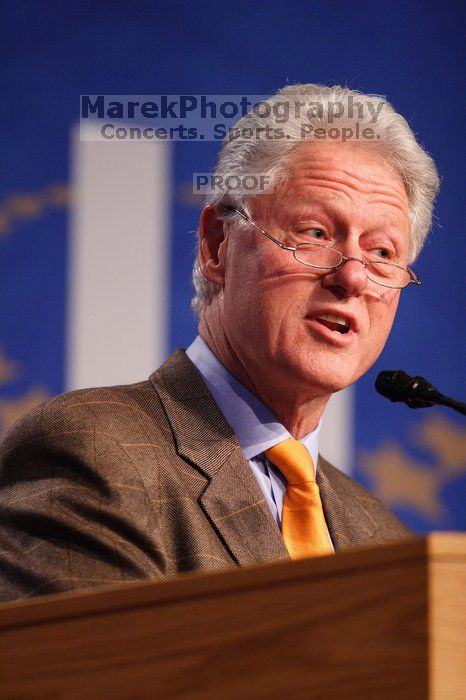 Former President Bill Clinton speaking at the CGIU meeting.  Day one of the 2nd Annual Clinton Global Initiative University (CGIU) meeting was held at The University of Texas at Austin, Friday, February 13, 2009.

Filename: SRM_20090213_16383588.jpg
Aperture: f/2.8
Shutter Speed: 1/250
Body: Canon EOS 20D
Lens: Canon EF 300mm f/2.8 L IS