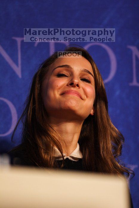 Natalie Portman spoke about micro-loans, especially for women to start their own businesses, in poor and developing countries, at the opening plenary session of the CGIU meeting.  Day one of the 2nd Annual Clinton Global Initiative University (CGIU) meeting was held at The University of Texas at Austin, Friday, February 13, 2009.

Filename: SRM_20090213_16535736.jpg
Aperture: f/2.8
Shutter Speed: 1/400
Body: Canon EOS 20D
Lens: Canon EF 300mm f/2.8 L IS