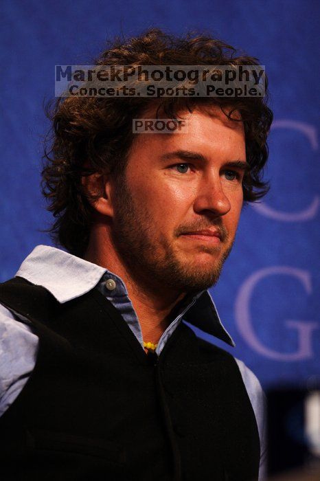 Blake Mycoskie, founder of TOMS shoes, donates one pair of shoes to a third world country for every pair of shoes they sell.  Day one of the 2nd Annual Clinton Global Initiative University (CGIU) meeting was held at The University of Texas at Austin, Friday, February 13, 2009.

Filename: SRM_20090213_16540643.jpg
Aperture: f/2.8
Shutter Speed: 1/400
Body: Canon EOS 20D
Lens: Canon EF 300mm f/2.8 L IS