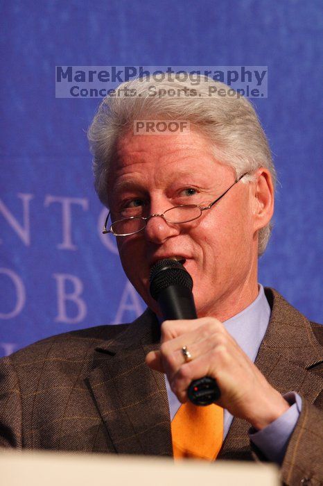 Former President Bill Clinton moderated the discussion between Natalie Portman, Mambidzeni Madzivire, BME graduate student at Mayo Graduate School, Blake Mycoskie, founder of TOMS shoes, and Paul Bell, president of Dell Global Public, during the first plenary session at the CGIU meeting.  Day one of the 2nd Annual Clinton Global Initiative University (CGIU) meeting was held at The University of Texas at Austin, Friday, February 13, 2009.

Filename: SRM_20090213_16575268.jpg
Aperture: f/4.0
Shutter Speed: 1/200
Body: Canon EOS 20D
Lens: Canon EF 300mm f/2.8 L IS