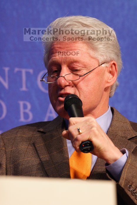 Former President Bill Clinton moderated the discussion between Natalie Portman, Mambidzeni Madzivire, BME graduate student at Mayo Graduate School, Blake Mycoskie, founder of TOMS shoes, and Paul Bell, president of Dell Global Public, during the first plenary session at the CGIU meeting.  Day one of the 2nd Annual Clinton Global Initiative University (CGIU) meeting was held at The University of Texas at Austin, Friday, February 13, 2009.

Filename: SRM_20090213_16575573.jpg
Aperture: f/4.0
Shutter Speed: 1/200
Body: Canon EOS 20D
Lens: Canon EF 300mm f/2.8 L IS