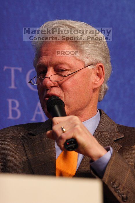 Former President Bill Clinton moderated the discussion between Natalie Portman, Mambidzeni Madzivire, BME graduate student at Mayo Graduate School, Blake Mycoskie, founder of TOMS shoes, and Paul Bell, president of Dell Global Public, during the first plenary session at the CGIU meeting.  Day one of the 2nd Annual Clinton Global Initiative University (CGIU) meeting was held at The University of Texas at Austin, Friday, February 13, 2009.

Filename: SRM_20090213_16575876.jpg
Aperture: f/4.0
Shutter Speed: 1/250
Body: Canon EOS 20D
Lens: Canon EF 300mm f/2.8 L IS