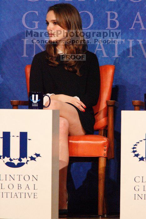 Natalie Portman spoke about micro-loans, especially for women to start their own businesses, in poor and developing countries, at the opening plenary session of the CGIU meeting.  Day one of the 2nd Annual Clinton Global Initiative University (CGIU) meeting was held at The University of Texas at Austin, Friday, February 13, 2009.

Filename: SRM_20090213_17183840.jpg
Aperture: f/5.6
Shutter Speed: 1/200
Body: Canon EOS-1D Mark II
Lens: Canon EF 300mm f/2.8 L IS